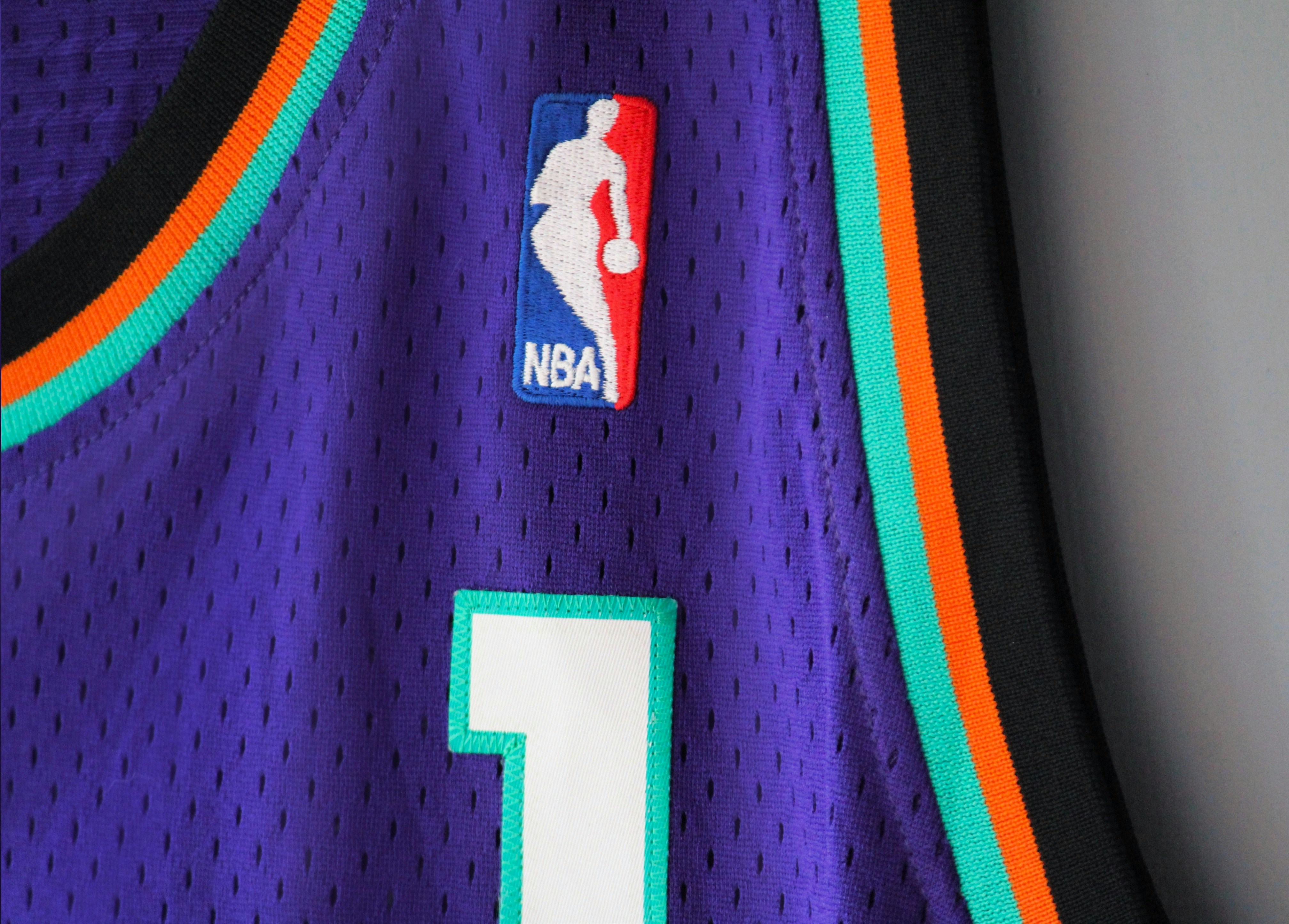POSTES AU BASKET ET EN NBA : BIEN COMPRENDRE LES RÔLES CLÉS