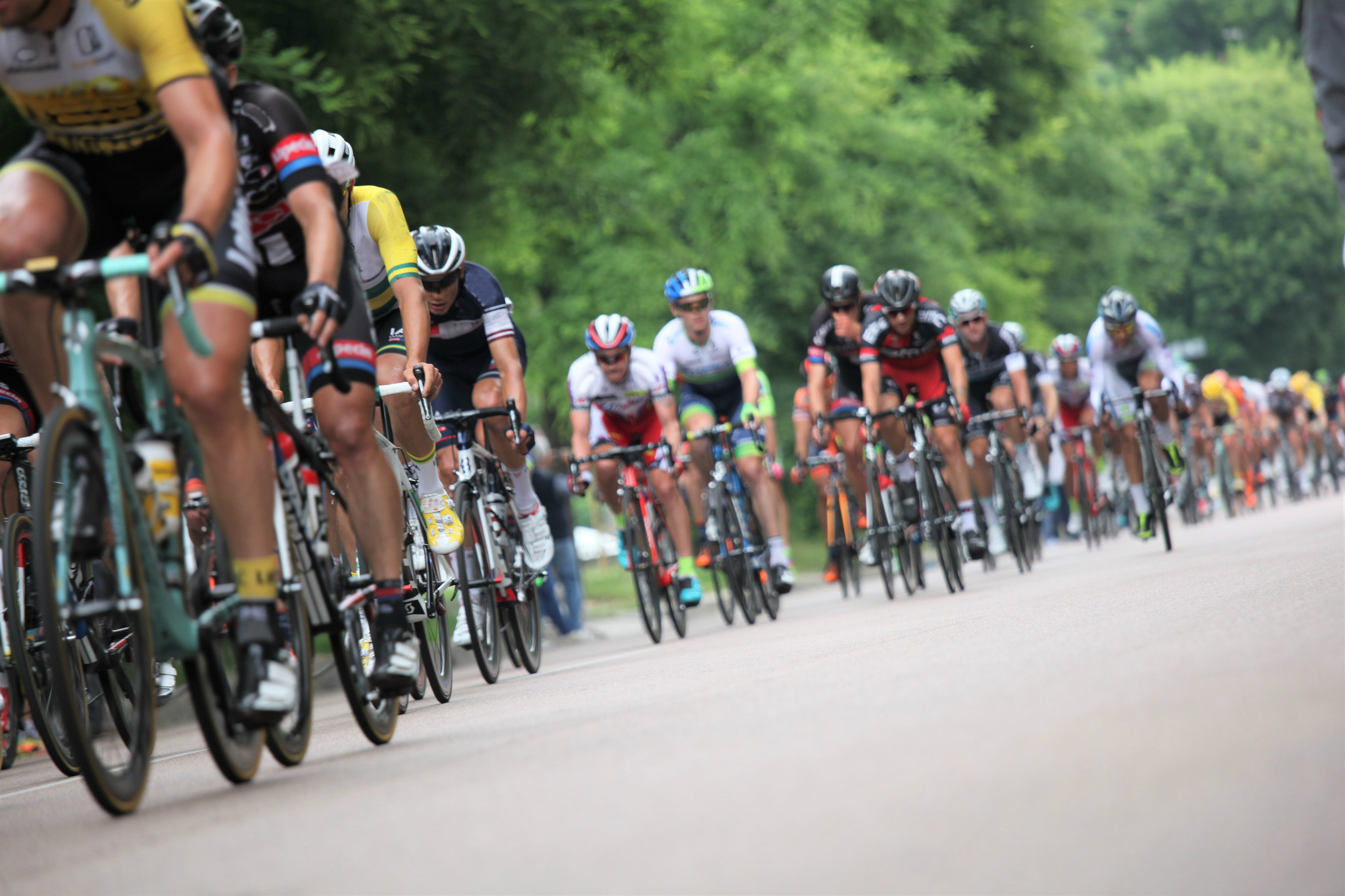 Tour de France 2025 : ce qu’il faut absolument savoir sur le Grand Départ à Lille, le parcours, les favoris et les animations
